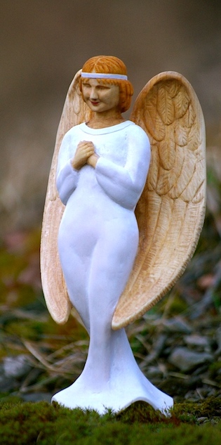 anděl ze dřeva, soška anděla, socha anděla, dřevěný anděl